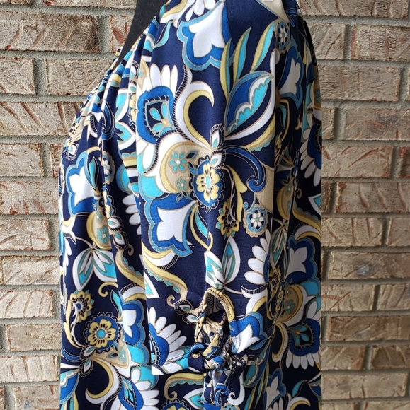 Blouse - Picture 2 of 2